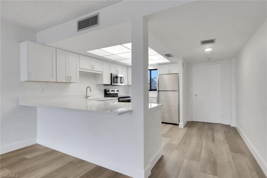 4280 SE 20th Pl , Unit 402, Cape Coral, FL 33904 Photo