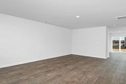 1085 Grand Oaks Drive  photo 4