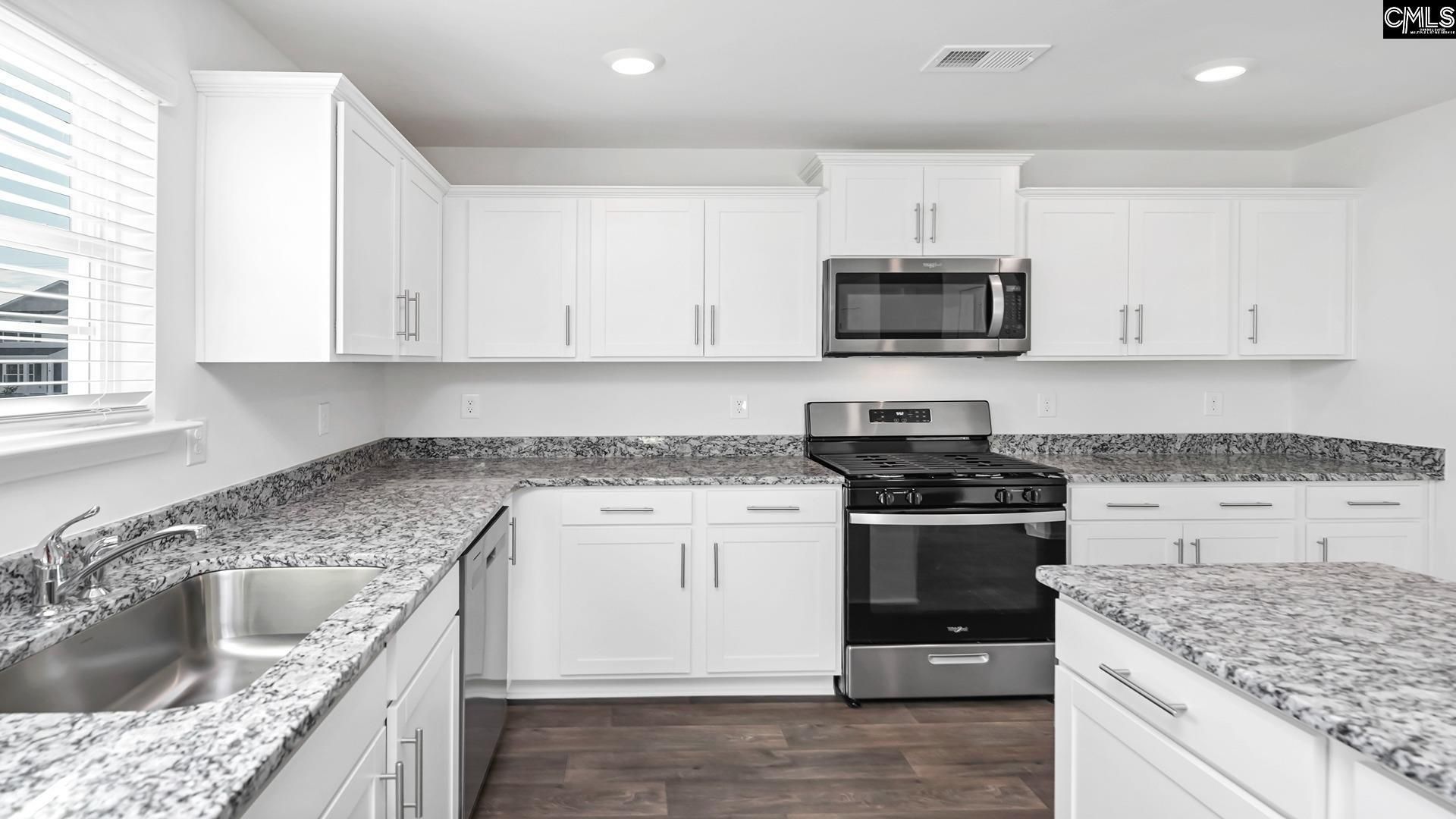 1085 Grand Oaks Drive  Photo 8