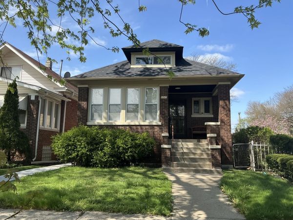 8042 S Bennett Avenue , Chicago, IL 60617