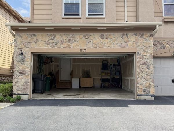 1820 CRENSHAW Circle , Unit 1820, Vernon Hills, IL 60061