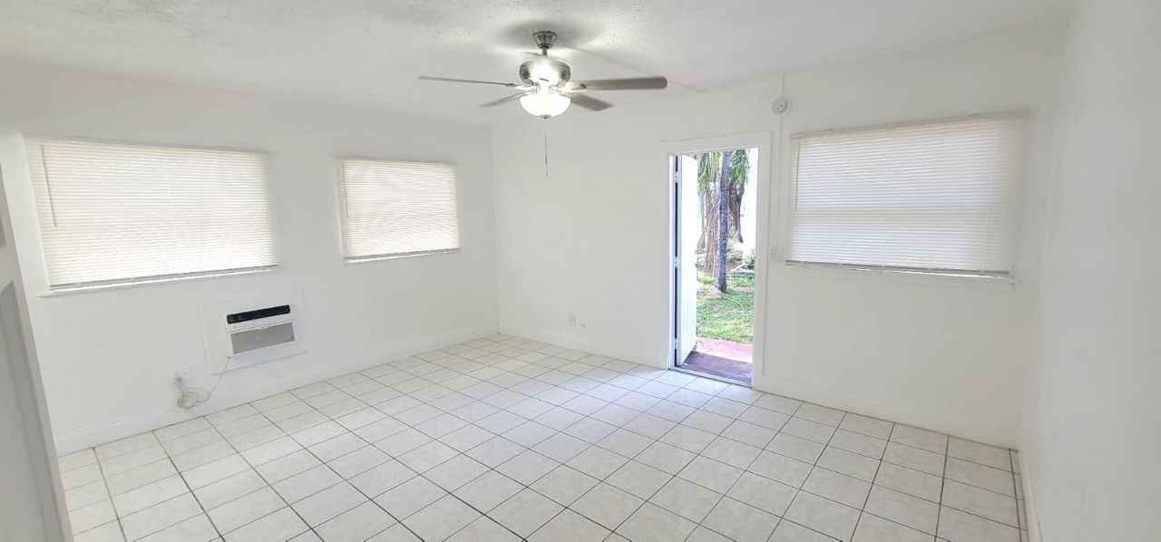 403 N 19th Avenue, Unit J, Hollywood, FL 33020 Photo