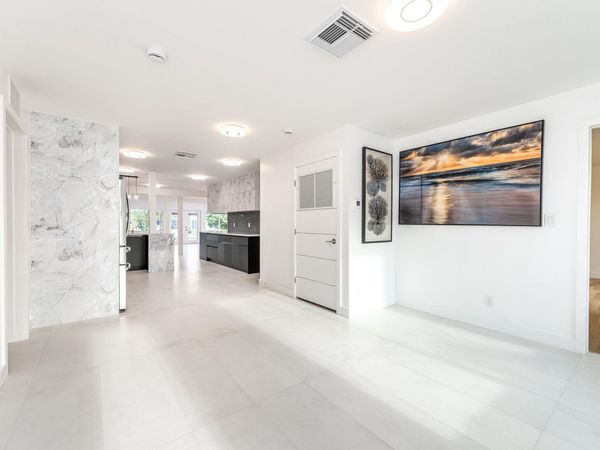 3470 NW 21st Avenue, Oakland Park, FL 33309