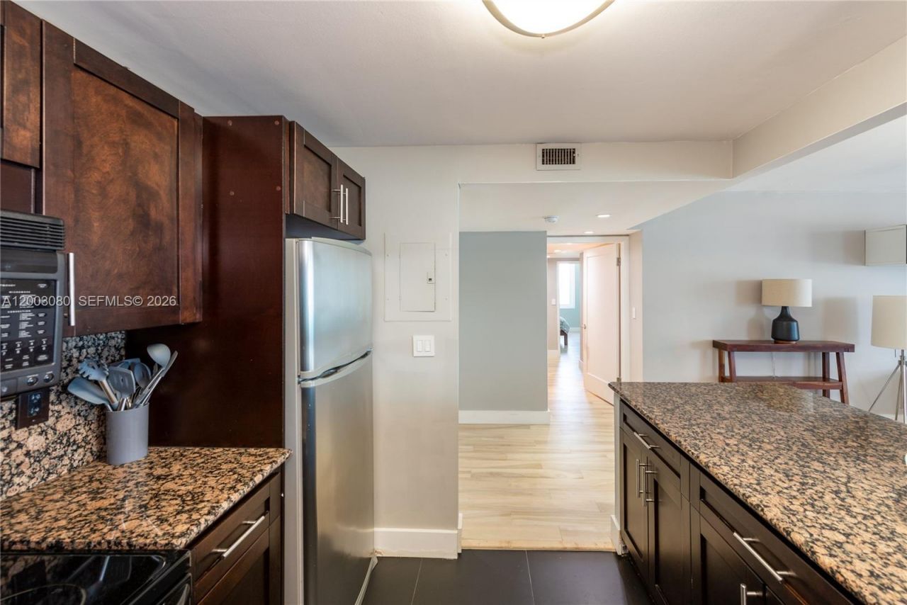 2301 Collins Ave , Unit 1009, Miami Beach, FL 33139 Photo