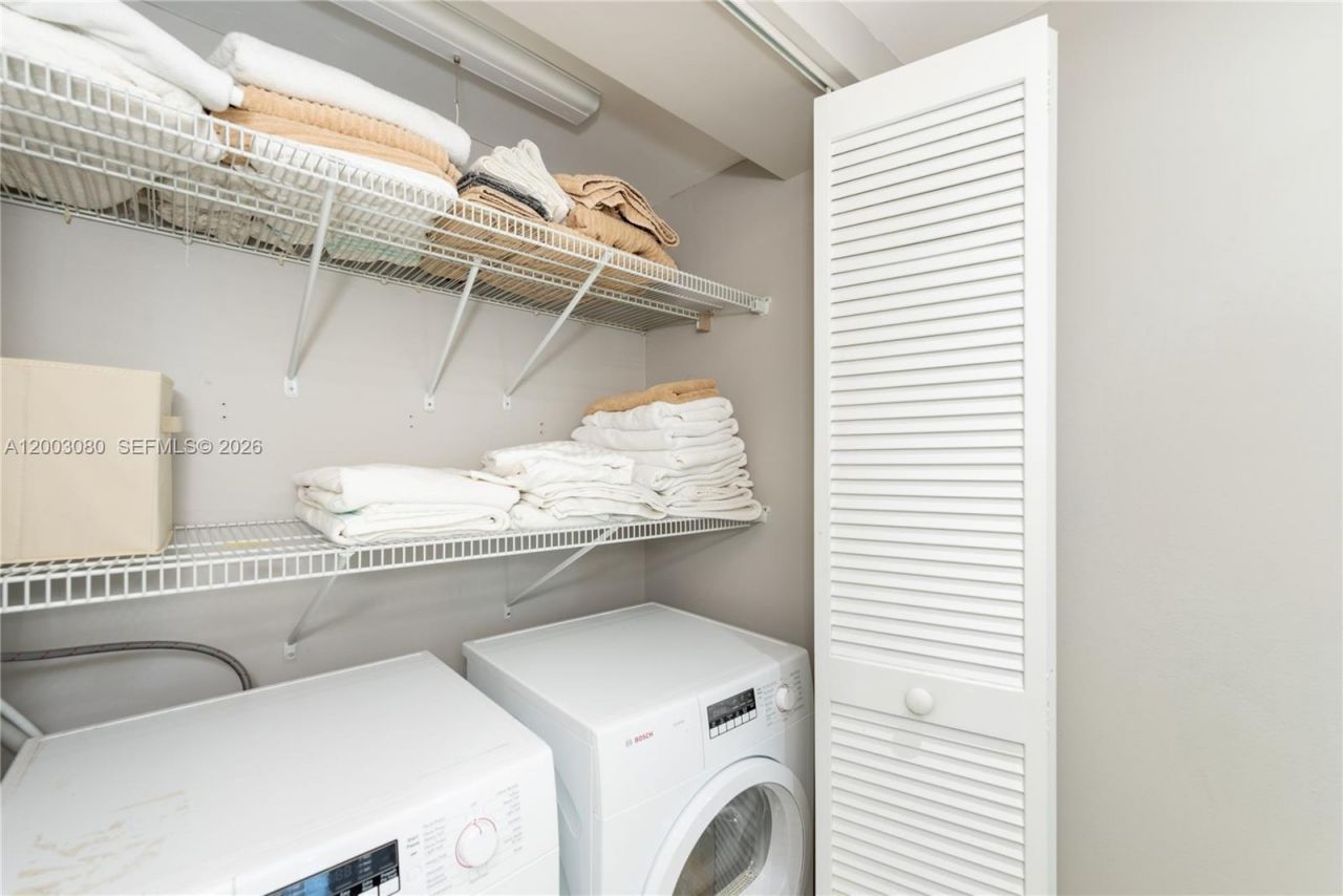 2301 Collins Ave , Unit 1009, Miami Beach, FL 33139 Photo