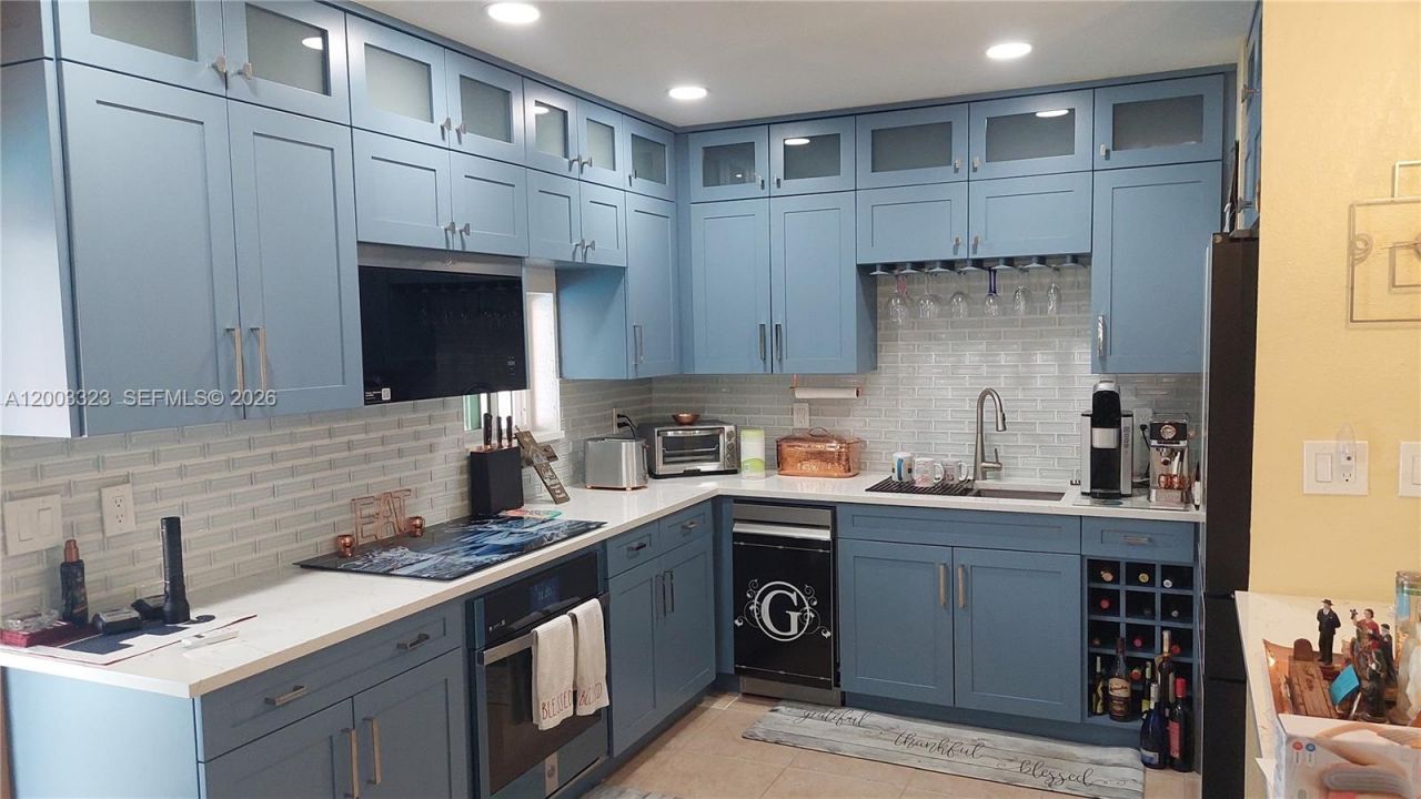 31 NE 27th Dr, Wilton Manors, FL 33334 Photo