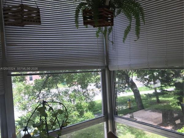 200 172nd St , Unit 207, Sunny Isles Beach, FL 33160