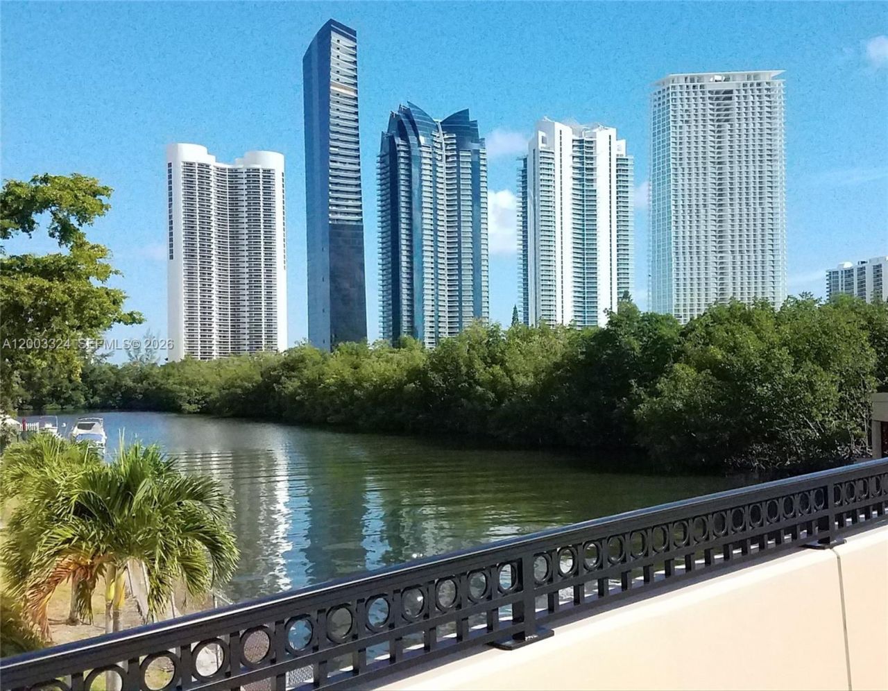 200 172nd St, Unit 207, Sunny Isles Beach, FL 33160 Photo