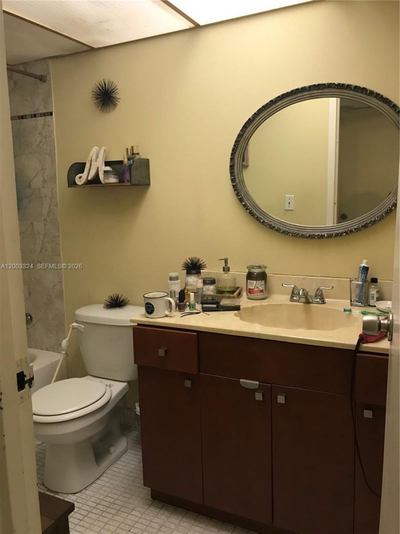 200 172nd St , Unit 207, Sunny Isles Beach, FL 33160 Photo