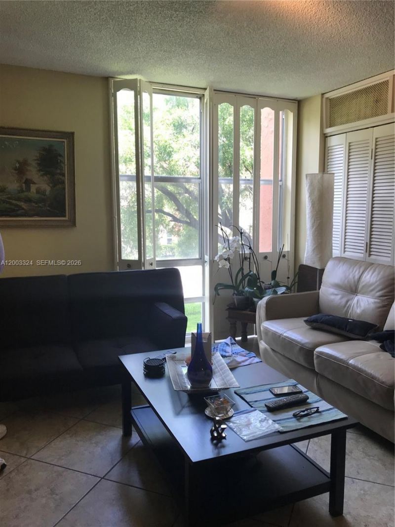 200 172nd St, Unit 207, Sunny Isles Beach, FL 33160 Photo