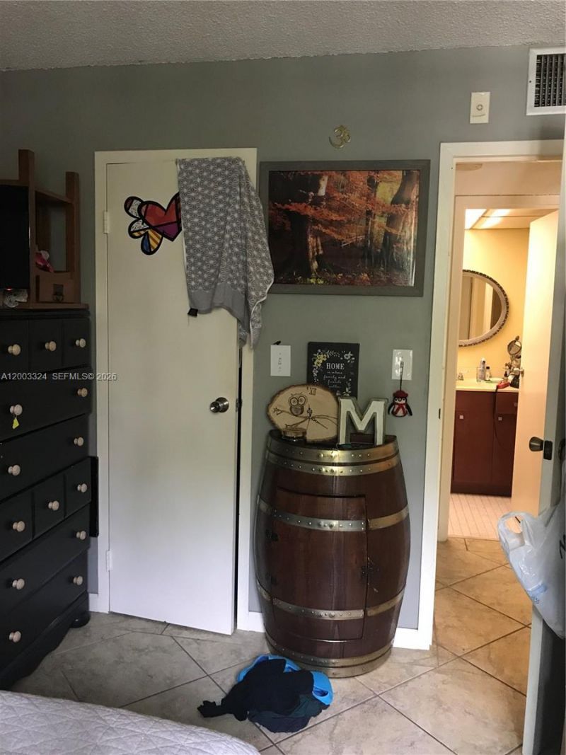 200 172nd St , Unit 207, Sunny Isles Beach, FL 33160 Photo