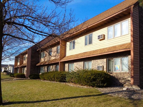 900 Hengen Street , Unit 202, Fairmont, MN 56031