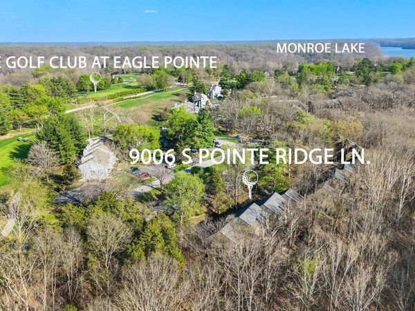 9006 Pointe Ridge Lane, Unit 4, Bloomington, IN 47401