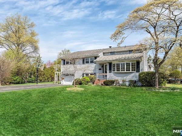 542 Nagle Street, RIDGEWOOD, NJ 07450