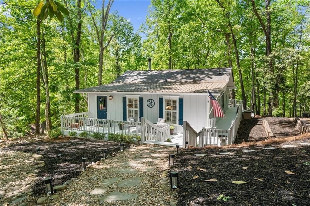 6551 Bermuda Lane , Flowery Branch, GA 30542 Main Photo