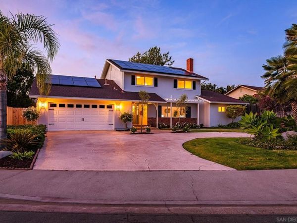 1820 Bienvenida, Carlsbad, CA 92008