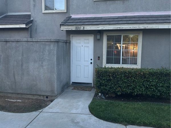 220 W Walnut, Unit B, Rialto, CA 92376