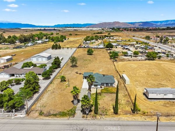 20950 Warren, Perris, CA 92570