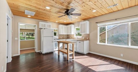 10747 Bartlett Dr, Grass Valley, CA 95945 Photo