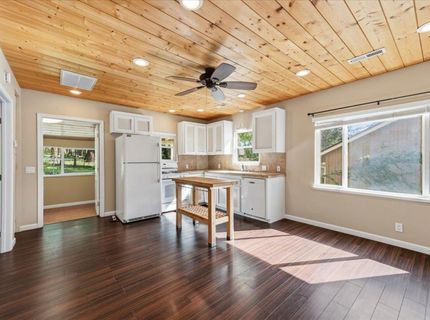 10747 Bartlett Dr, Grass Valley, CA 95945 Photo