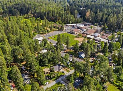 10747 Bartlett Dr, Grass Valley, CA 95945 Photo