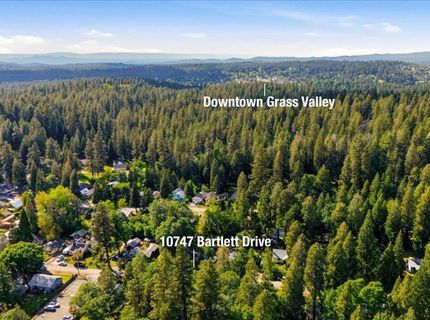 10747 Bartlett Dr, Grass Valley, CA 95945 Photo