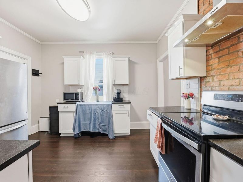 879 Linwood Avenue , Columbus, OH 43206 Photo 12