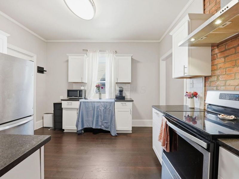 879 Linwood Avenue , Columbus, OH 43206 Photo 13