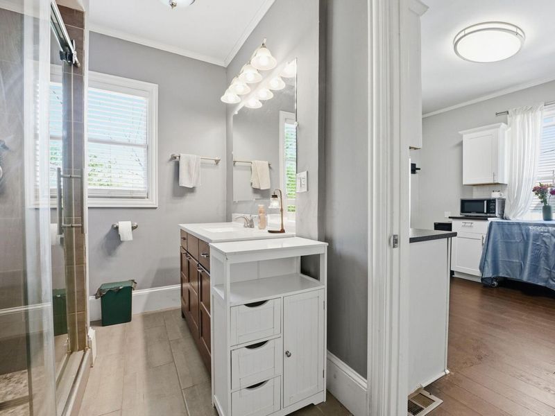 879 Linwood Avenue , Columbus, OH 43206 Photo 16