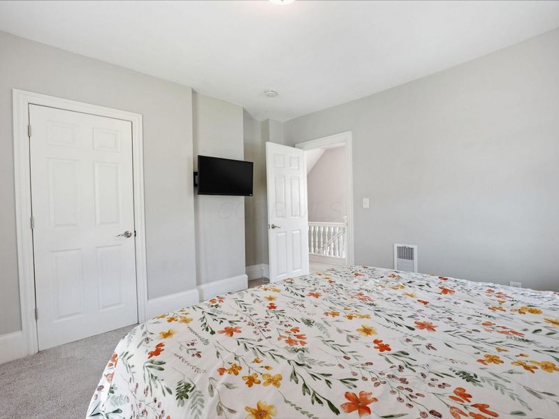 879 Linwood Avenue , Columbus, OH 43206 Photo 18