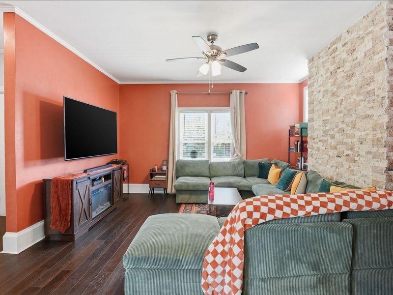 879 Linwood Avenue , Columbus, OH 43206 Photo 5