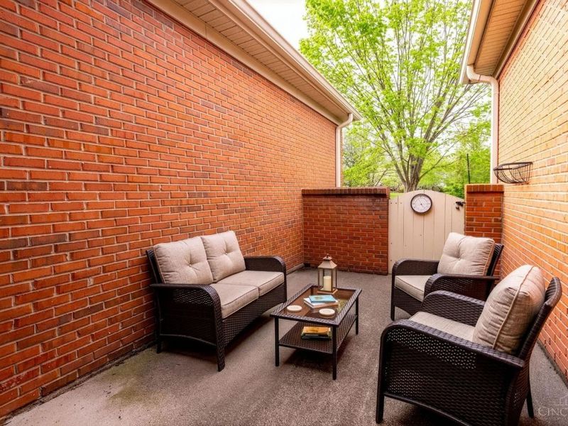 8241 Abbott Lane, Cincinnati, OH 45249 Photo 45