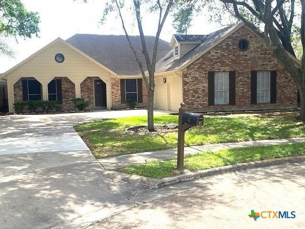 107 Bramble Bush Lane , Victoria, TX 77904