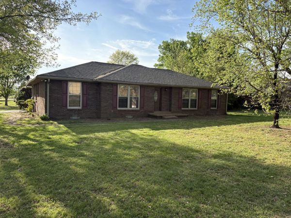 812 Maple Crest Dr , Lebanon, TN 37090