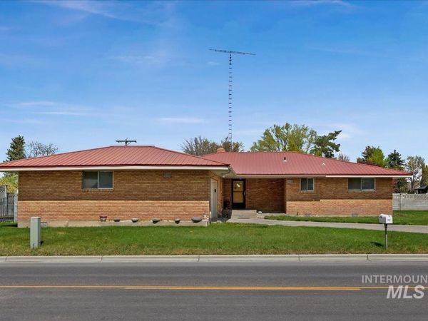 2012 21st, Heyburn, ID 83336