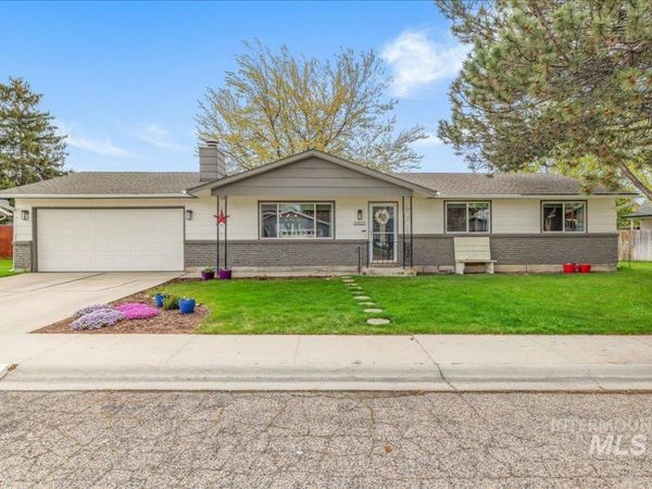 10809 W Hinsdale St, Boise, ID 83713