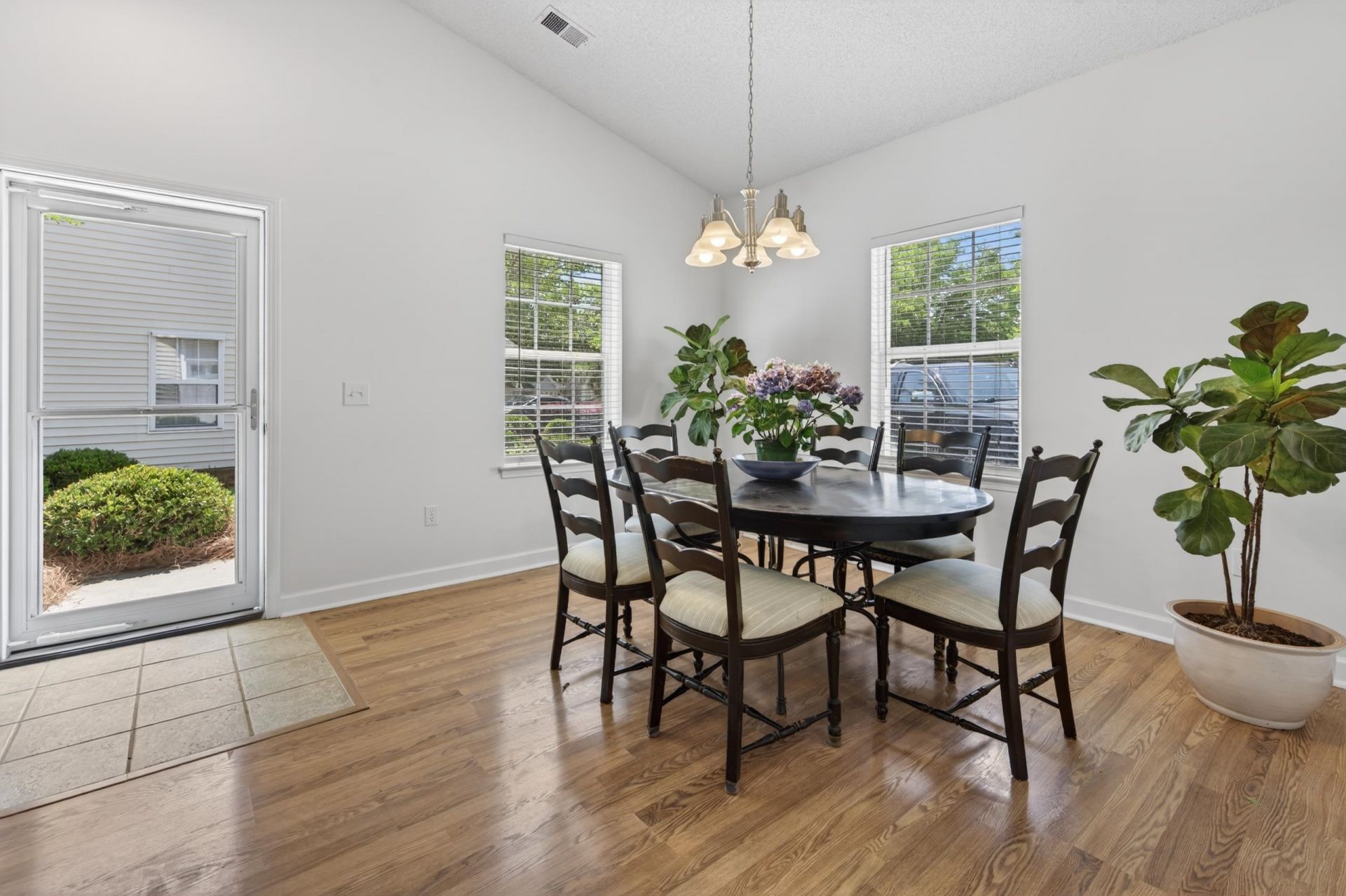 56 Highgrove Ct.  Photo 11