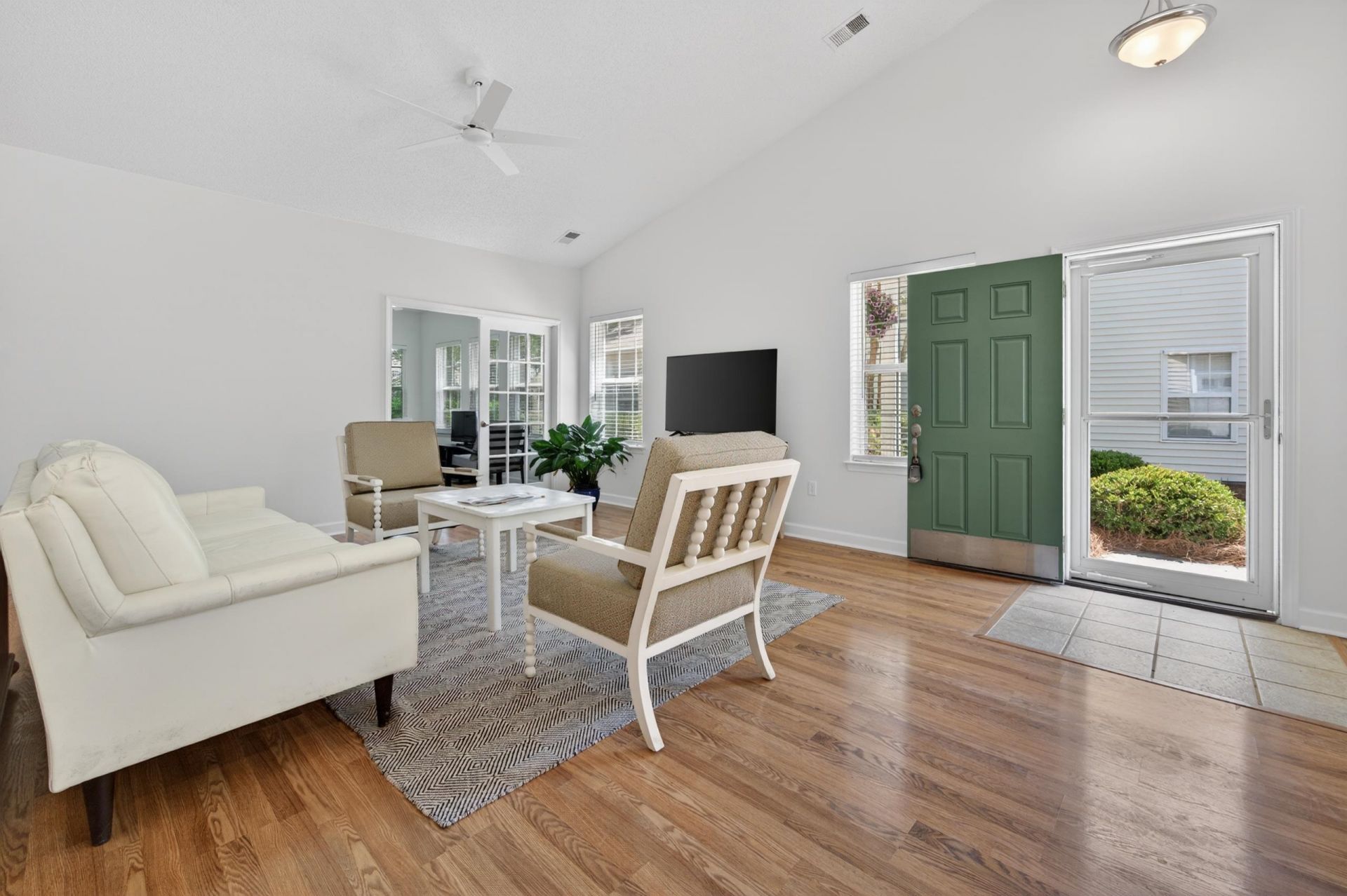 56 Highgrove Ct.  Photo 7