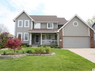2104 John Street , Papillion, NE 68133