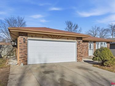 2030 Benton Street , Lincoln, NE 68521