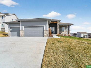 16962 Cora Street, Bennington, NE 68007