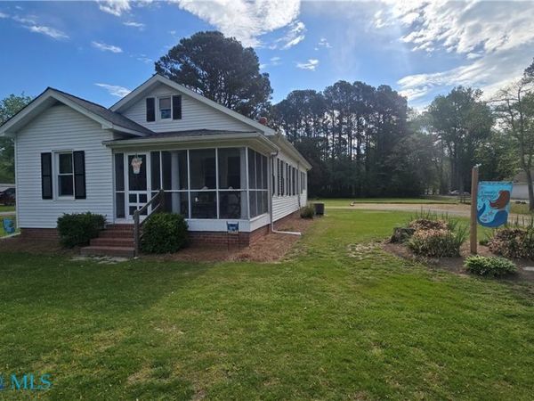 10291 Buckley Hall Road , Mathews, VA 23109