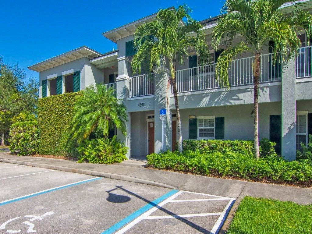 4350 Doubles Alley Drive, Unit 203, Vero Beach, FL 32967 Photo