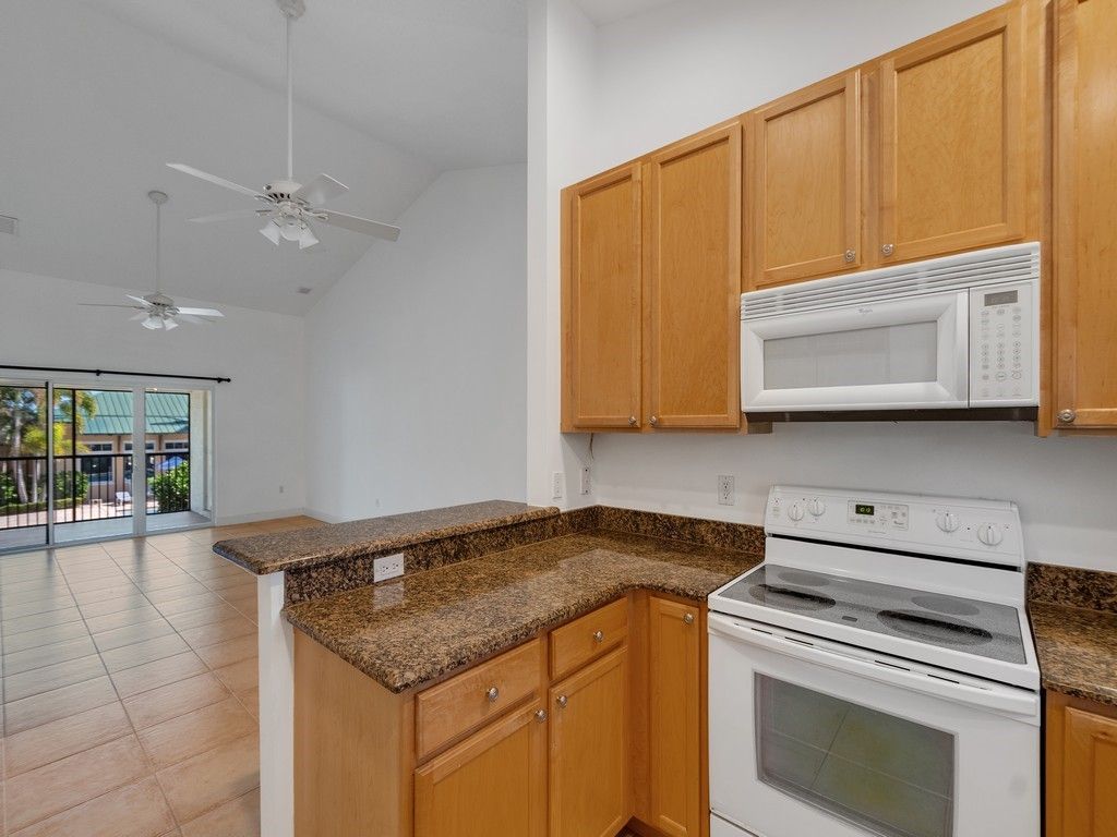 4350 Doubles Alley Drive, Unit 203, Vero Beach, FL 32967 Photo