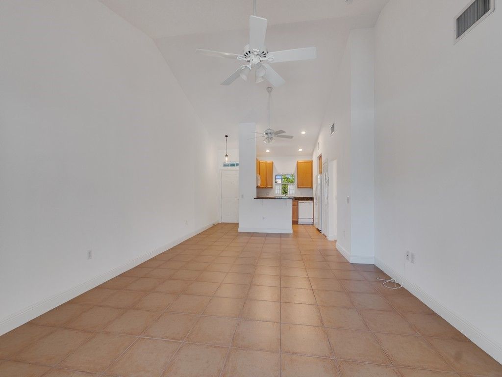 4350 Doubles Alley Drive, Unit 203, Vero Beach, FL 32967 Photo