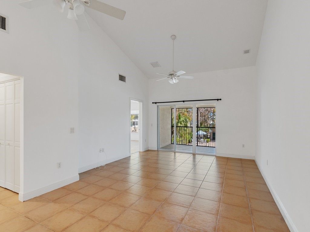 4350 Doubles Alley Drive, Unit 203, Vero Beach, FL 32967 Photo