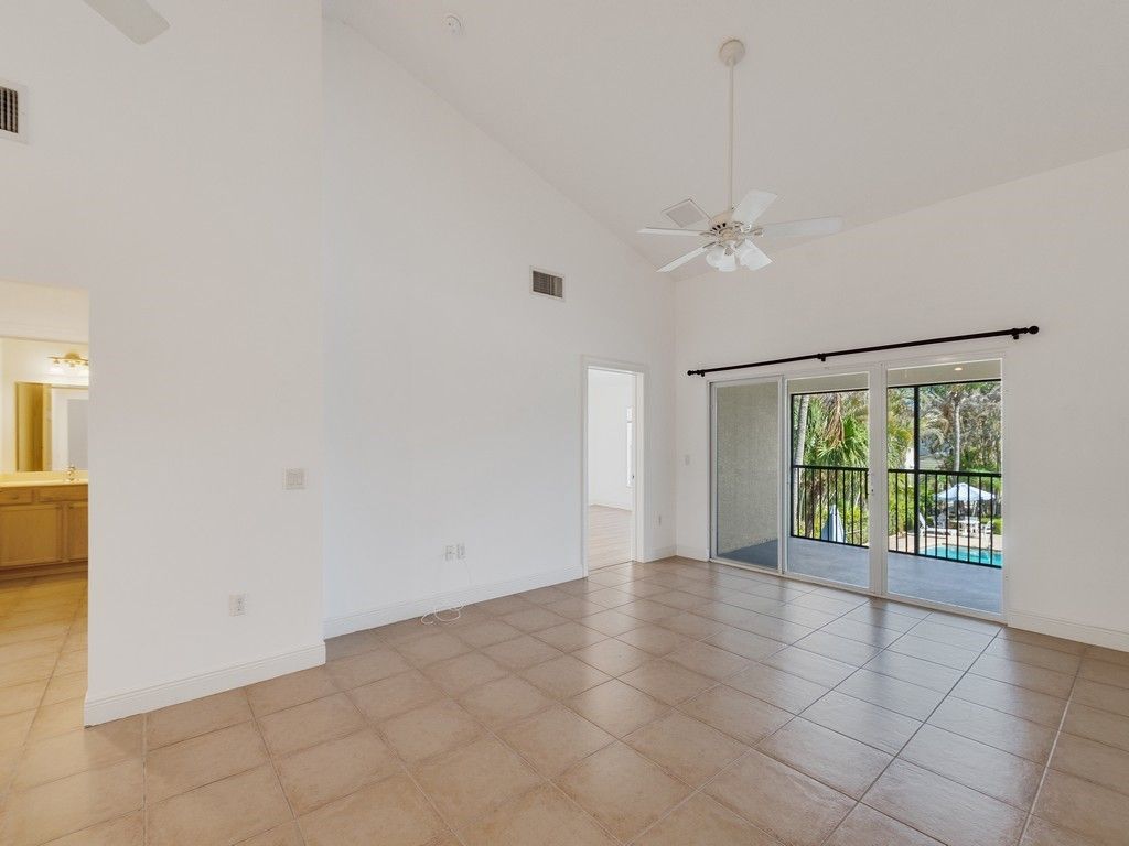 4350 Doubles Alley Drive, Unit 203, Vero Beach, FL 32967 Photo