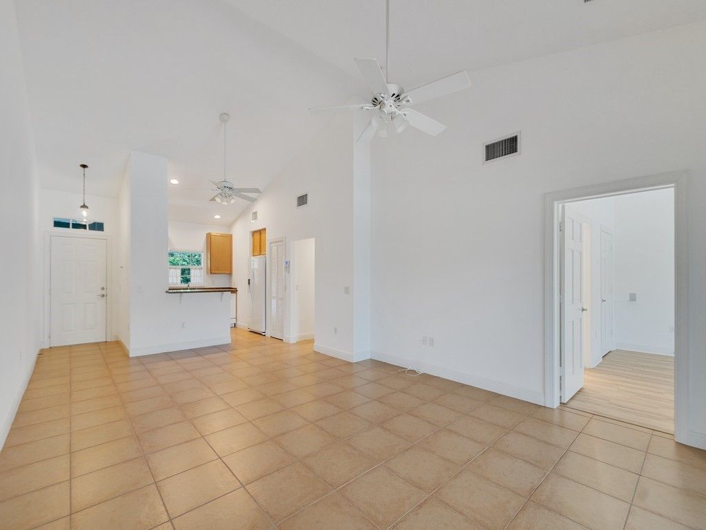 4350 Doubles Alley Drive, Unit 203, Vero Beach, FL 32967 Photo