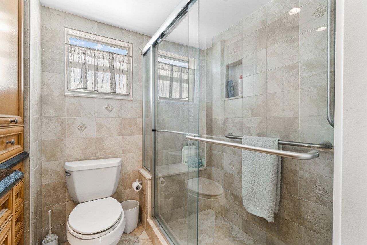 333 NE 21st Avenue, Unit 314, Deerfield Beach, FL 33441 Photo