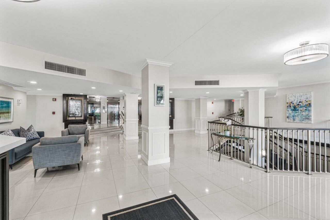 333 NE 21st Avenue, Unit 314, Deerfield Beach, FL 33441 Photo